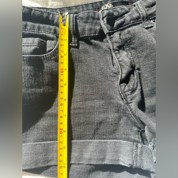 BDG Black Cat Eye Shorts | Hand Painted Back Pockets | Festival Look Size 28 - Picture 7 of 9